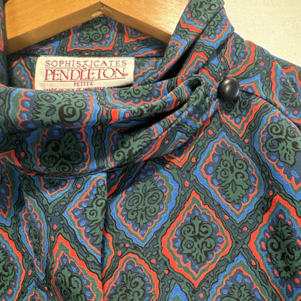 VTG Pendleton Dress Shirt Women's Sz 10 Medallion Print Made in USA Petite - Picture 4 of 10